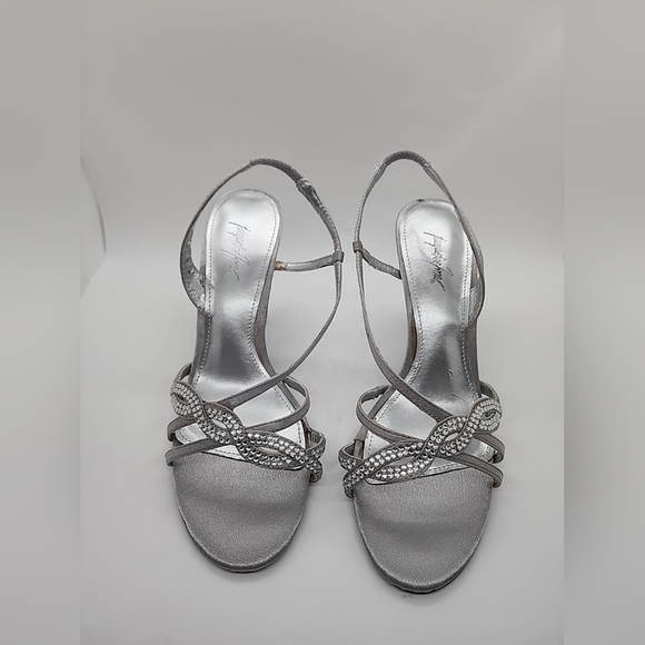 Jacqueline Ferrar Silver High Heel Shoes  Rhinestones Open Toe Size 6.5 M. New - Picture 11 of 12